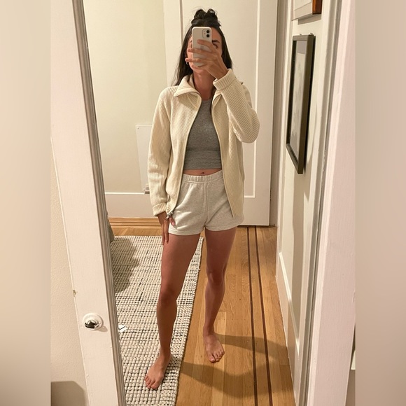 Hi I'm Amelia :-) - Picture 5 of 8